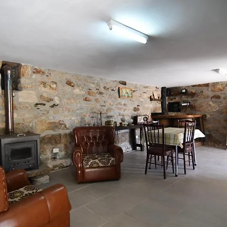 Casa Avoa Maria